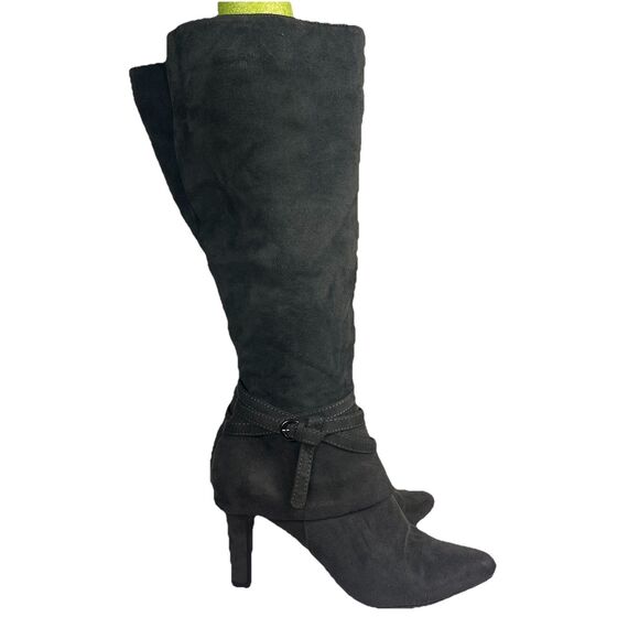 Coach & Four Womens GraySuede Mid-Calf Boots Size 6 With Hexagonal Buckle Detai - Picture 4 of 13